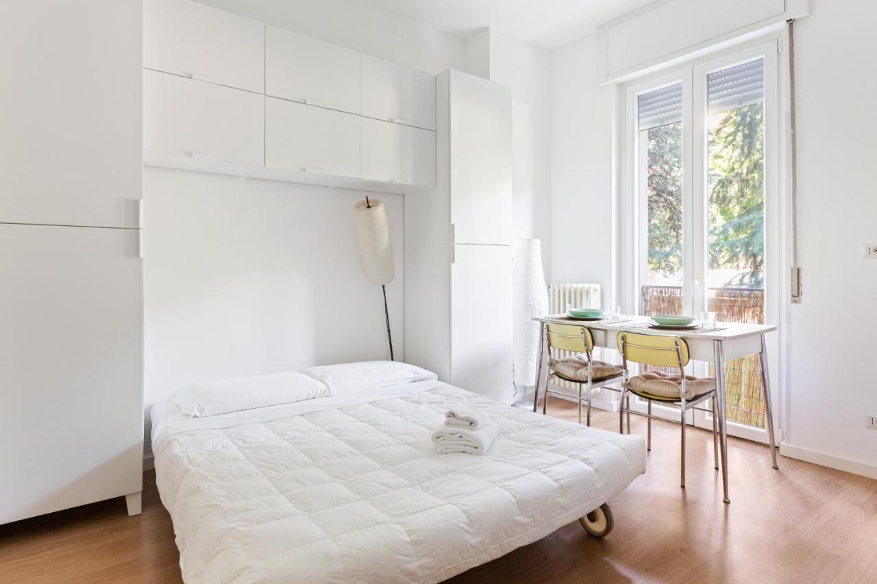 Milano Famagosta Cosy Studio Exteriör bild