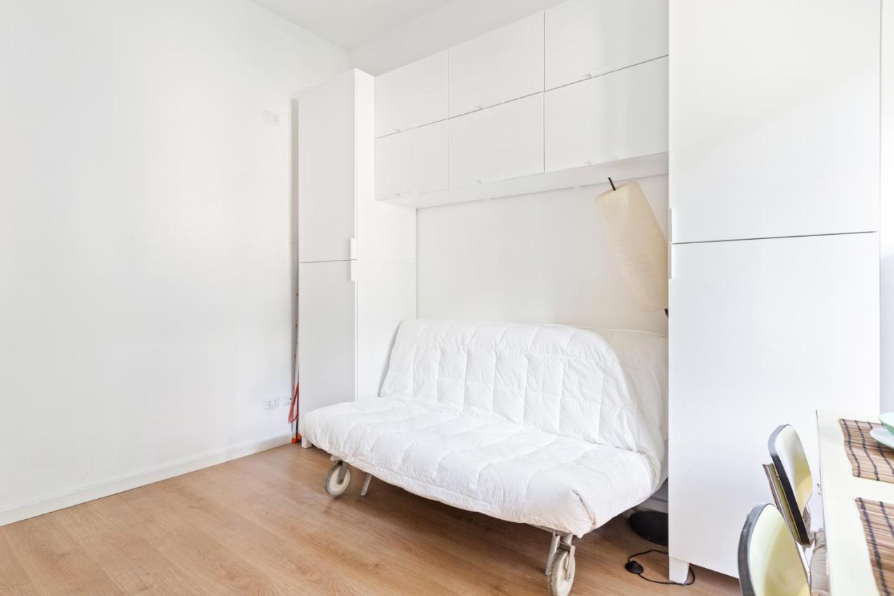Milano Famagosta Cosy Studio Exteriör bild